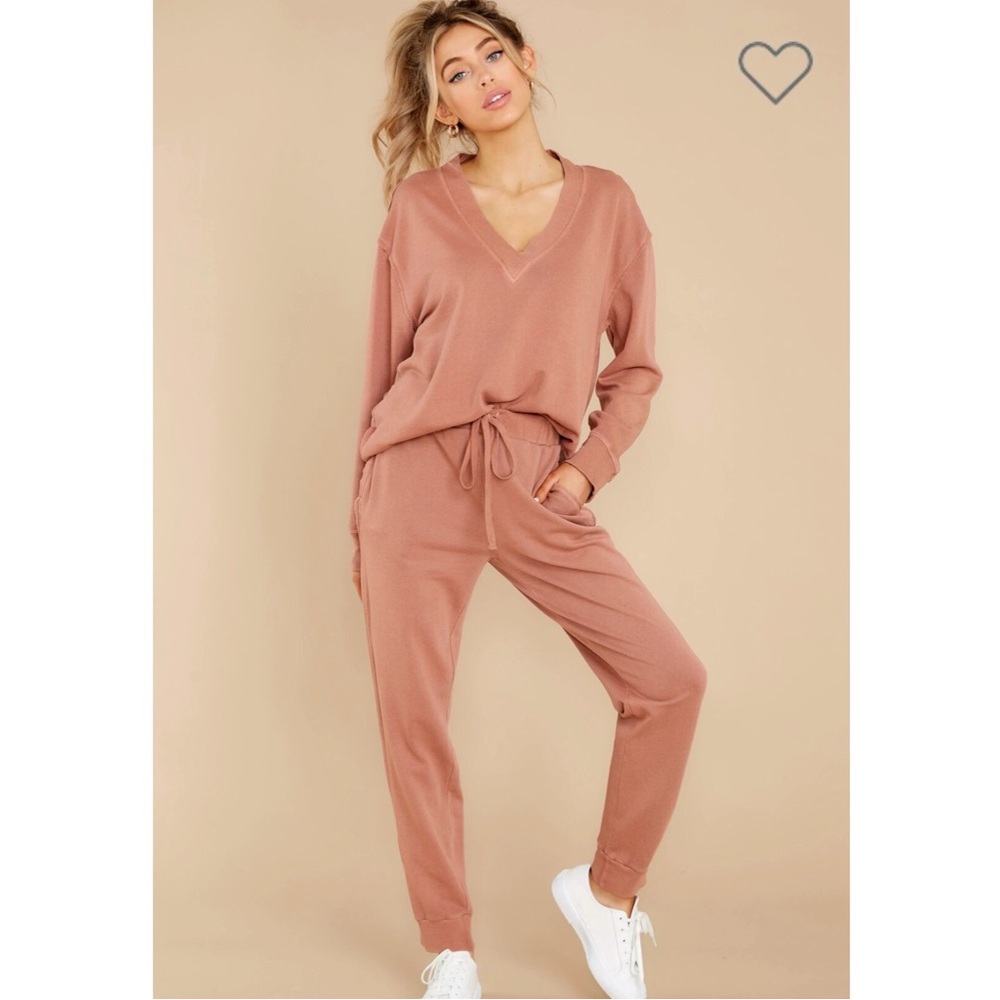 Soft Mauve joggers and top size S